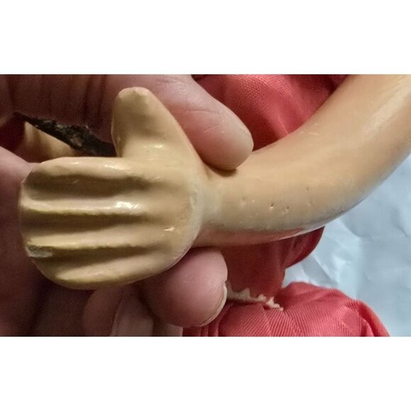 2 Vintage Old Composition Dolls Mexico 16" & 14" & Paper Streamer 12 ft - Picture 11 of 16